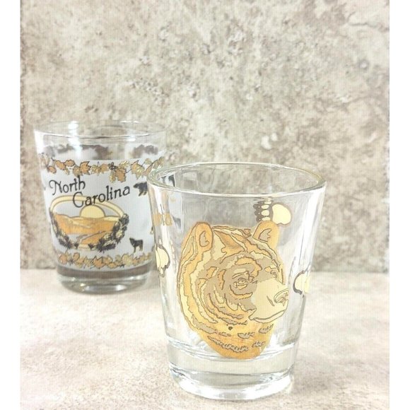 North Caroline Shot Glass Set of 2 Black Brown Bear Souvenir Travel Memorabilia - Picture 4 of 12